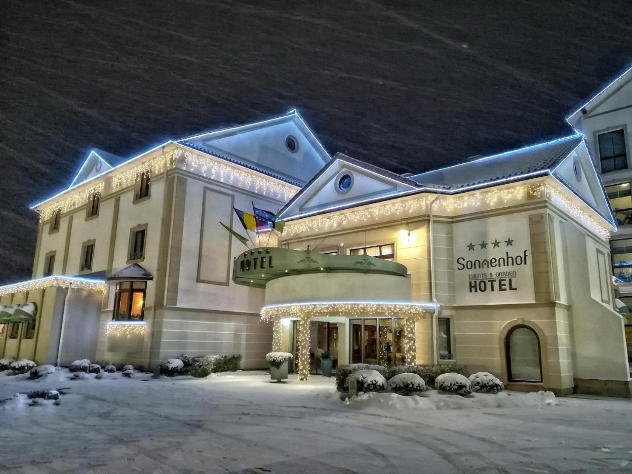 Hotel Sonnenhof Suceava Exterior photo